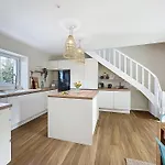 La Nero By Interhome