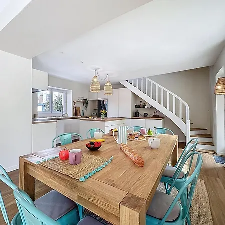 La Nero By Interhome