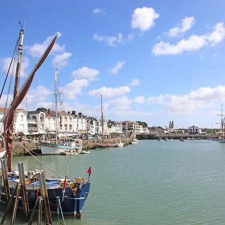 La Nero By Interhome